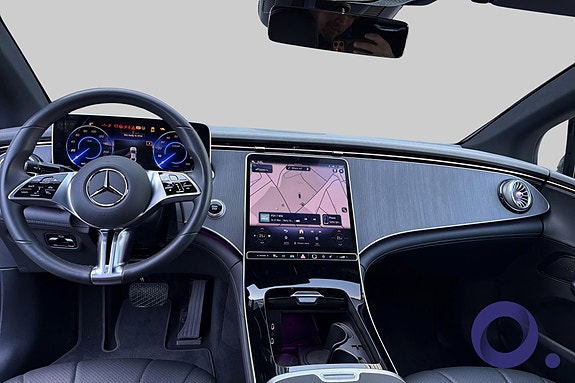 Mercedes-Benz EQE350 14 of 19