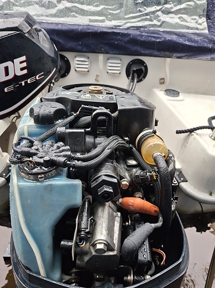 Evinrude 60 E-TEC. Selges som rep objekt 5 of 8