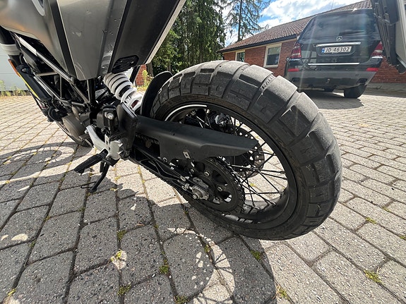 Husqvarna Svartpilen 125 7 of 25