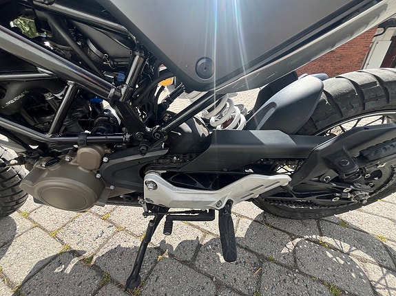 Husqvarna Svartpilen 125 5 of 25