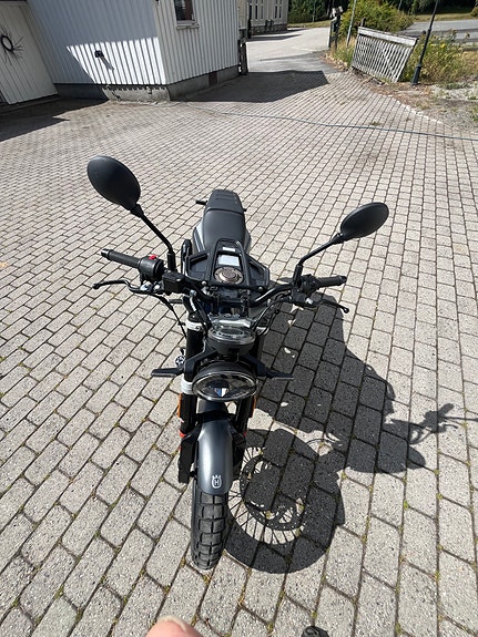 Husqvarna Svartpilen 125 13 of 25