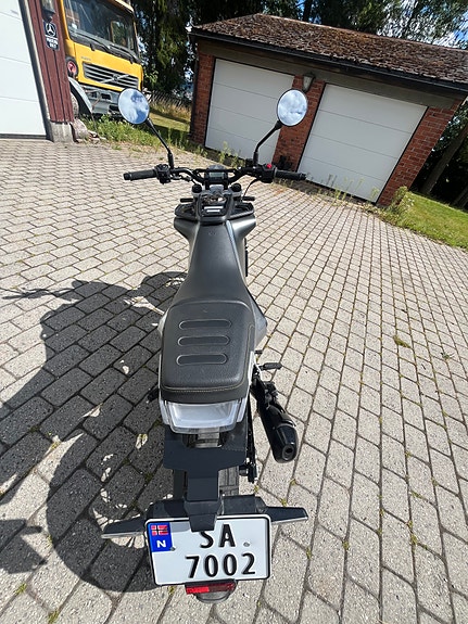 Husqvarna Svartpilen 125 16 of 25