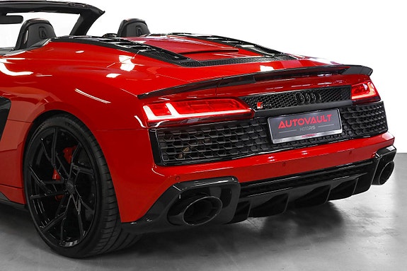 Audi R8 17 of 30