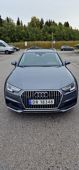 Audi A4 allroad 2 of 22