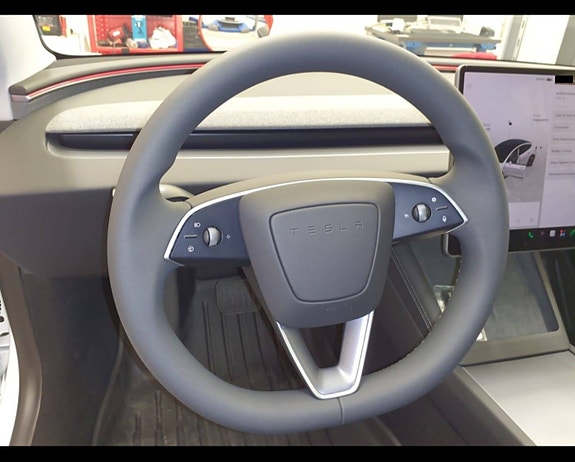 Tesla Model 3 8 of 12