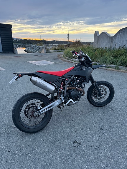 Fantic XMF 125 4 of 7