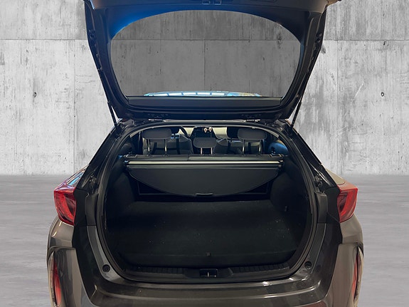 Toyota Prius 23 of 27