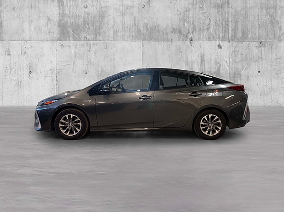 Toyota Prius 4 of 27