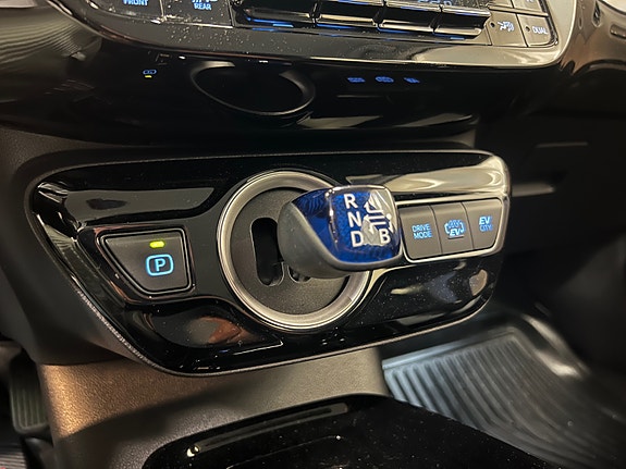 Toyota Prius 19 of 27