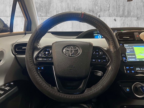 Toyota Prius 14 of 27
