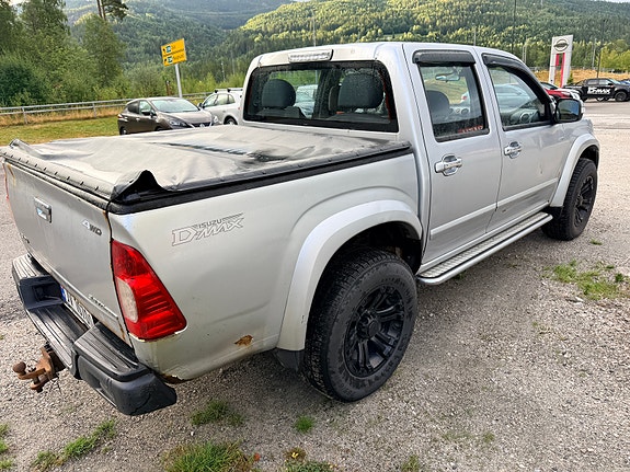 Isuzu D-max 3 of 6