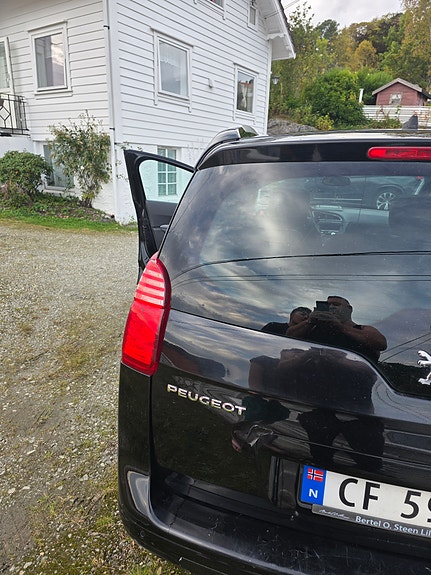 Peugeot 5008 10 of 24