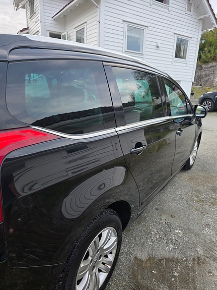 Peugeot 5008 12 of 24