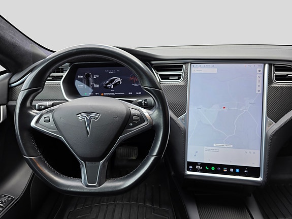 Tesla Model S 17 of 27