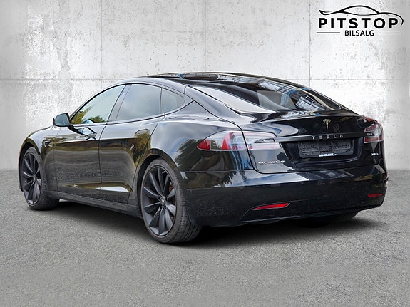 Tesla Model S 4 of 27