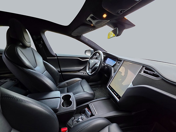 Tesla Model S 12 of 27