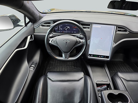 Tesla Model S 14 of 27