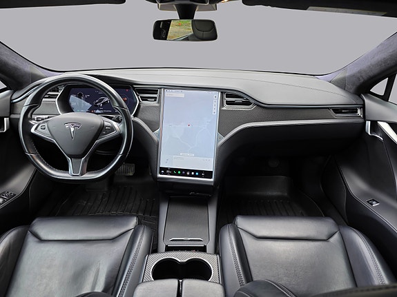 Tesla Model S 16 of 27