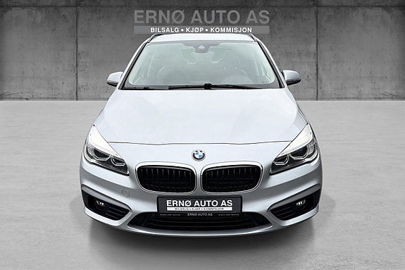 BMW 225xe 3 of 16