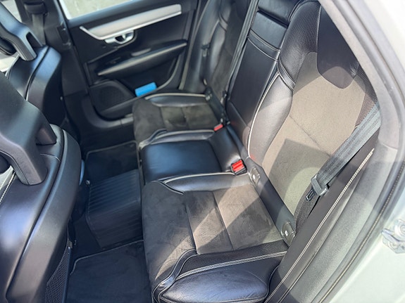 Volvo S90 18 of 21