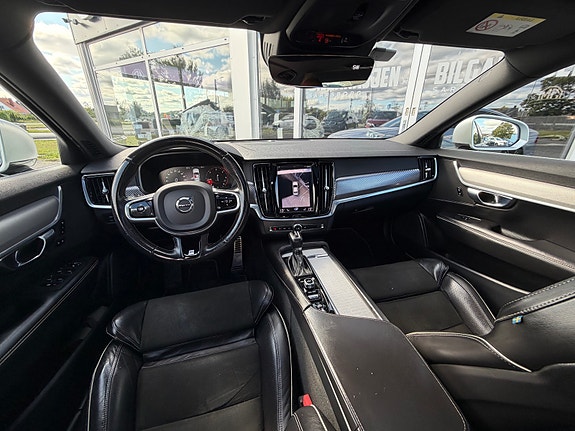 Volvo S90 12 of 21