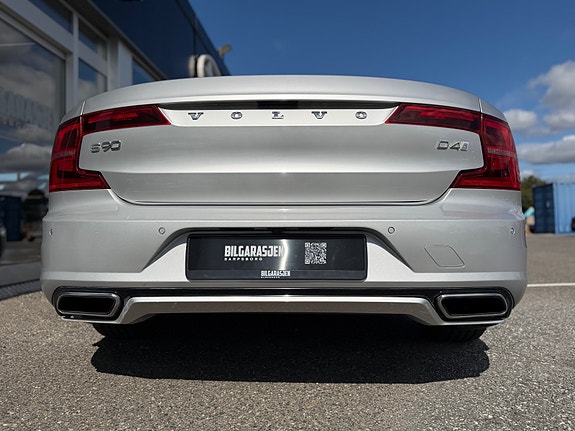 Volvo S90 10 of 21