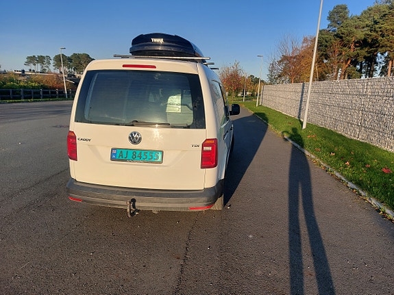Volkswagen Caddy Maxi 6 of 11