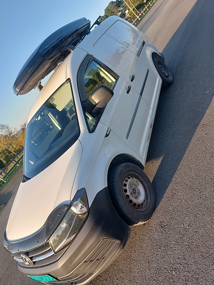 Volkswagen Caddy Maxi 2 of 11