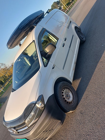 Volkswagen Caddy Maxi 3 of 11
