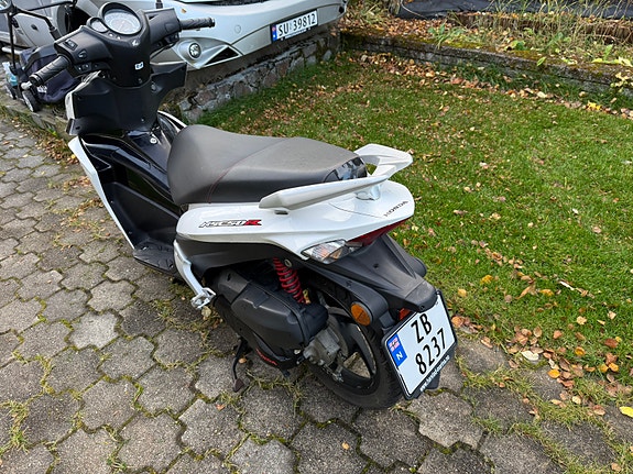 Honda Vision NSC 50R 3 of 10