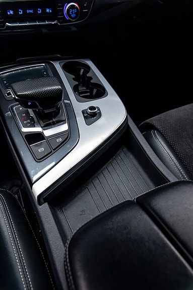 Audi Q7 28 of 30
