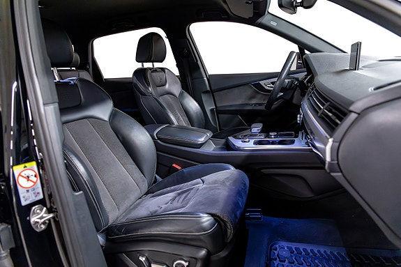 Audi Q7 26 of 30