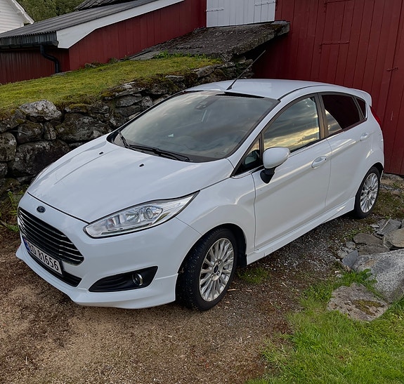 Ford Fiesta 2 of 2