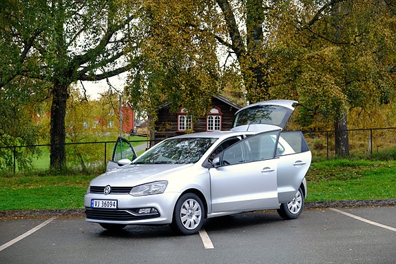 Volkswagen Polo 2 of 9