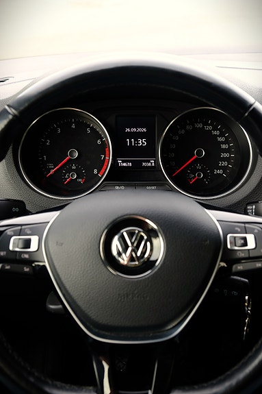 Volkswagen Polo 9 of 9