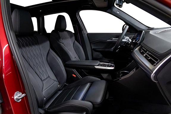 BMW iX1 21 of 30