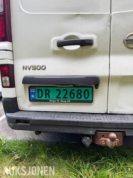 Nissan NV300 7 of 27