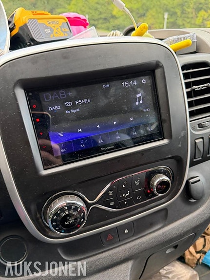 Nissan NV300 16 of 27