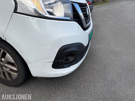 Nissan NV300 27 of 27