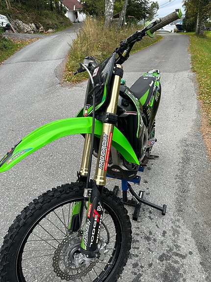 Kawasaki KX 250f 7 of 12