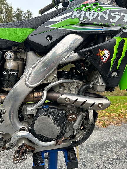 Kawasaki KX 250f 2 of 12