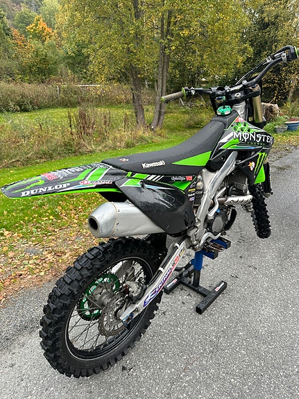 Kawasaki KX 250f 3 of 12