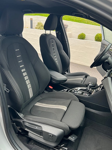 BMW 225xe 14 of 20