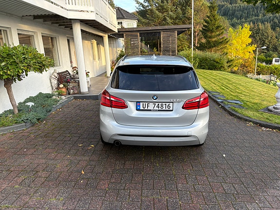 BMW 225xe 6 of 20