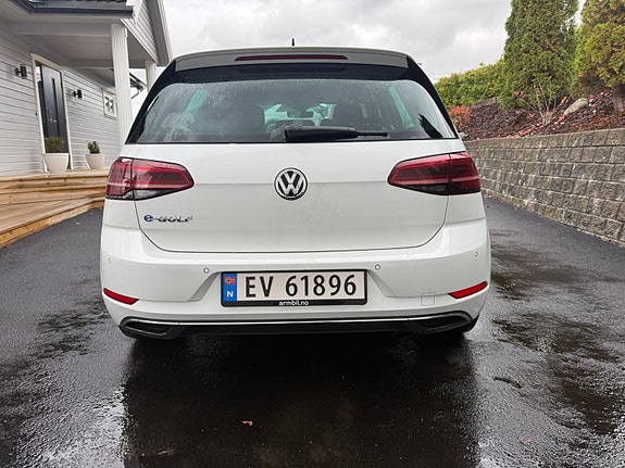 Volkswagen e-Golf VII 8 of 25