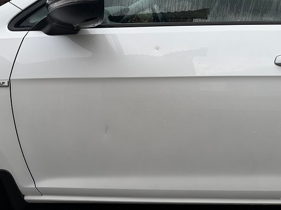 Volkswagen e-Golf VII 10 of 25