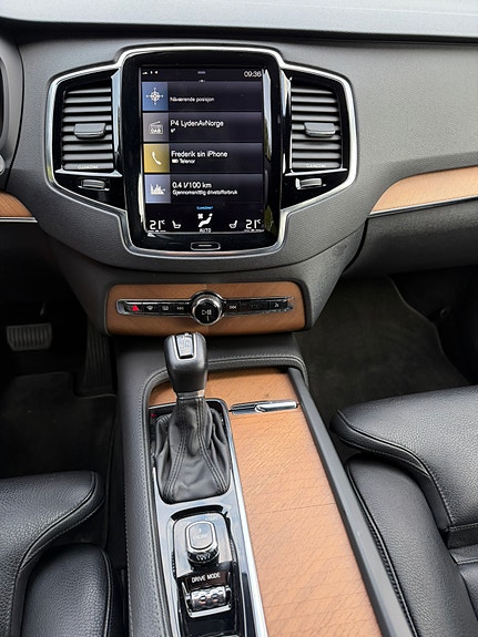 Volvo XC90 22 of 25