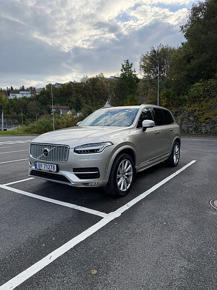 Volvo XC90 7 of 25