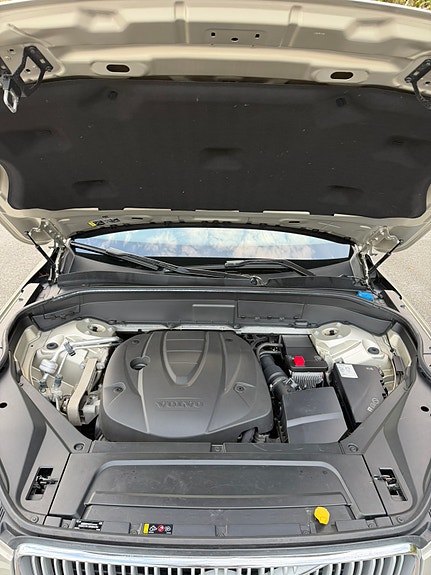 Volvo XC90 24 of 25