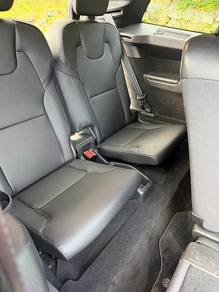 Volvo XC90 17 of 25